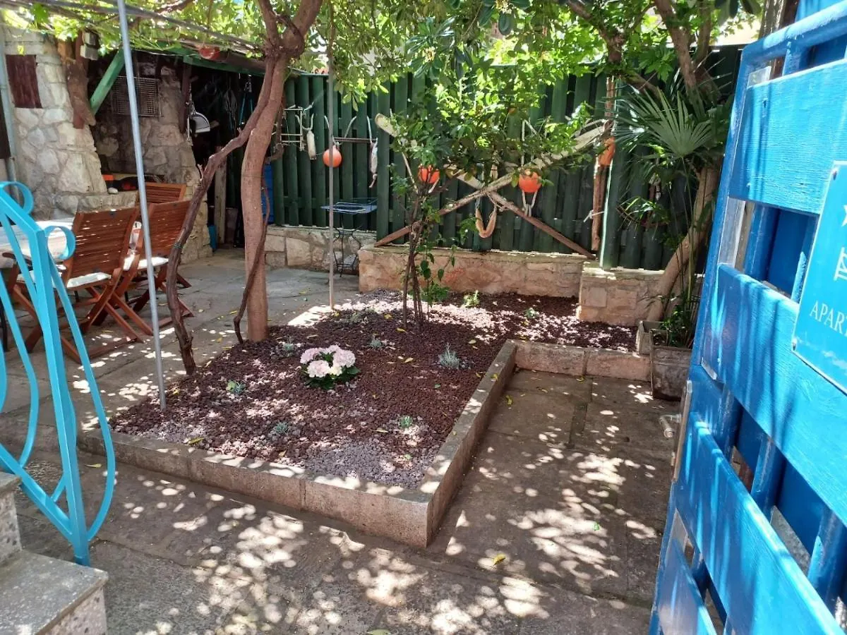 House Markovina Cres