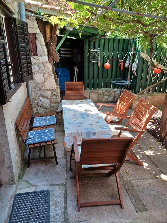 House Markovina Cres Holiday home